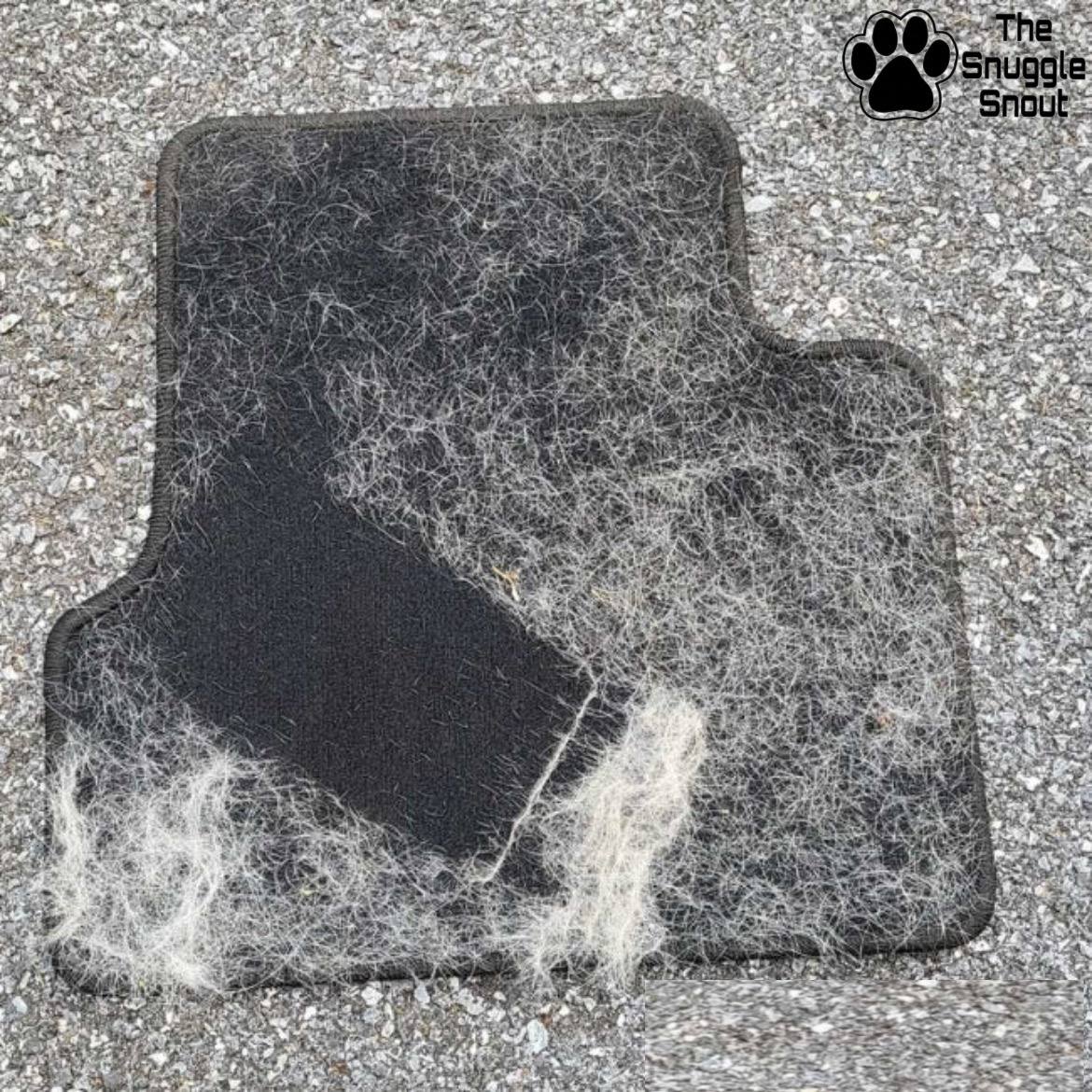 The Snuggle Snout™ Pet Hair Remover Glove