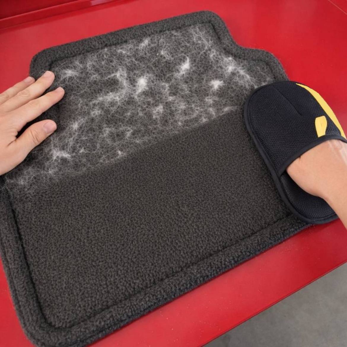 The Snuggle Snout™ Pet Hair Remover Glove